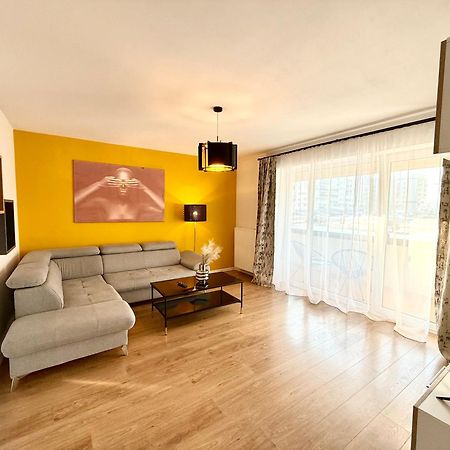 Kasper Coresi Mall - Rise Private Apartments & Suites Braşov Exterior foto