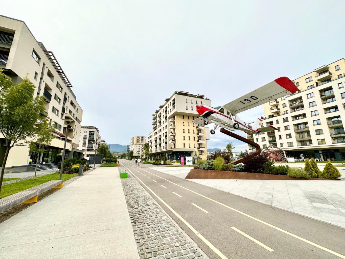 Kasper Coresi Mall - Rise Private Apartments & Suites Braşov Exterior foto
