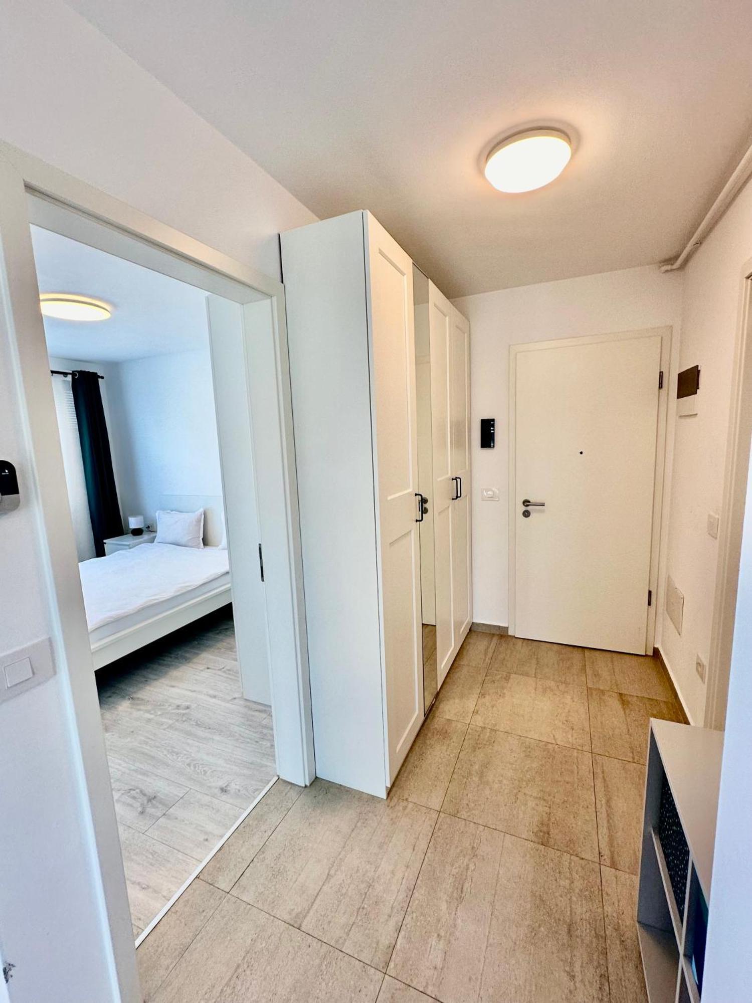 Kasper Coresi Mall - Rise Private Apartments & Suites Braşov Exterior foto