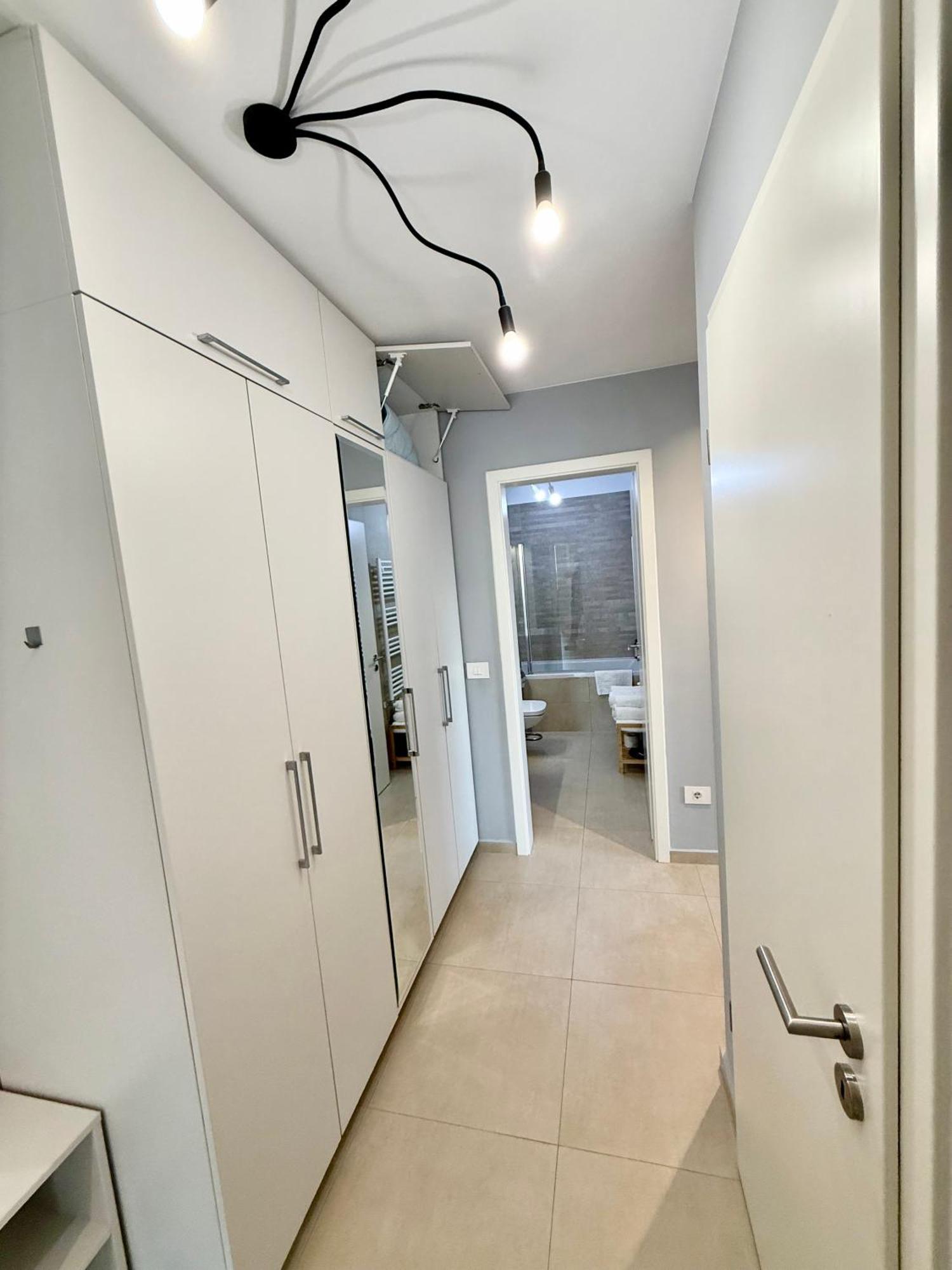 Kasper Coresi Mall - Rise Private Apartments & Suites Braşov Exterior foto